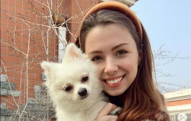Зеленский позвонил отказавшейся от эвакуации украинке с собакой