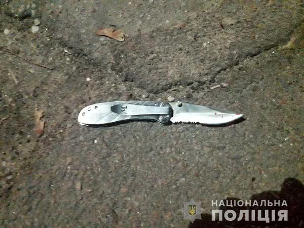 В результате конфликта, переросшего в массовую драку, в Николаеве мужчина получил ножевое ранение