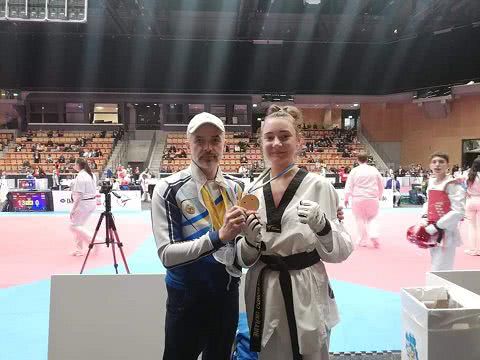 Блестящая победа: николаевцы завоевали две золотые медали на международном турнире по тхэквондо в Швеции