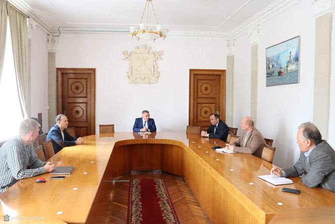 Мэр Николаева сообщил об организации бесплатной доставки продуктов социально незащищенным горожанам