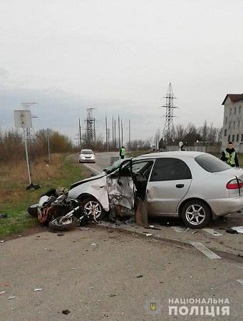 На Николаевщине столкнулись легковой автомобиль и мотоцикл: есть пострадавшие