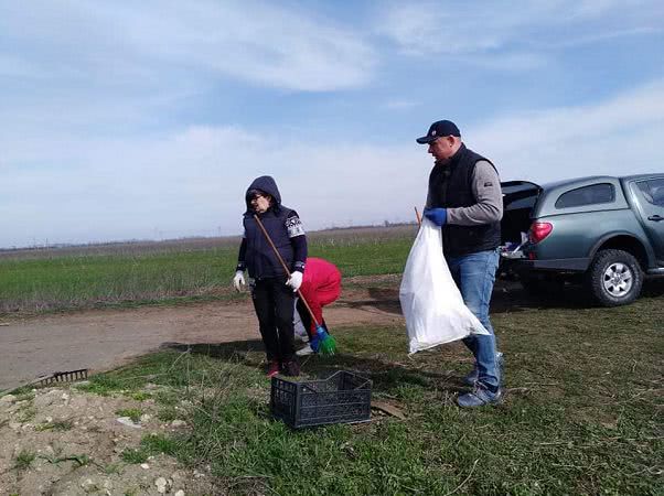 Згуртована команда однодумців організувала прибирання сміттєзвалища на Миколаївщині