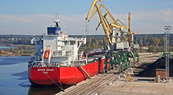 В порт Николаева, несмотря на карантин, приходят суда из Италии