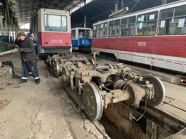 В Николаеве отремонтируют вагоны трамваев, которые скоро выйдут на линию из депо — фото