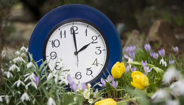 Украина перейдет на летнее время в ночь на 29 марта