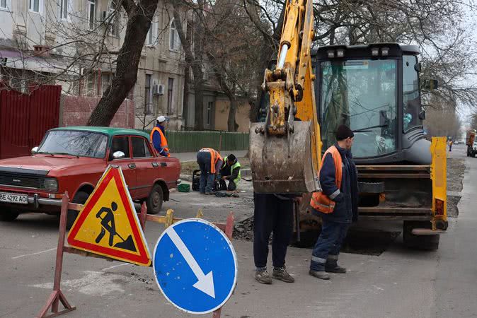 В центре Николаева, в Лесках начат ремонт дорог