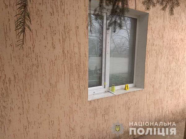 Зловмисники напали на фермера на Миколаївщині, зв’язали його скотчем та забрали ювелірні вироби