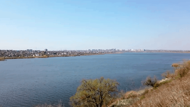 Красивый микрорайон Николаева расположился вдоль реки Ингул — видео