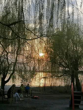 Тихий вечер и красивый закат в Николаеве