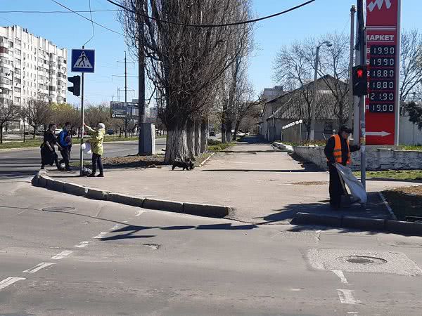 В Николаеве снимают рекламные объявления