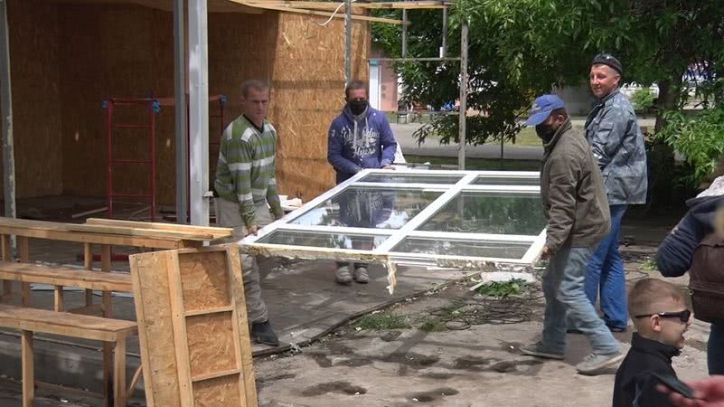 Как происходил демонтаж киосков на Шестой Слободской в Николаеве — видео