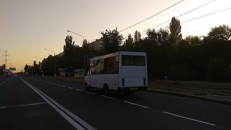 В Николаеве водитель маршрута не хотел возвращать пассажиру сдачу