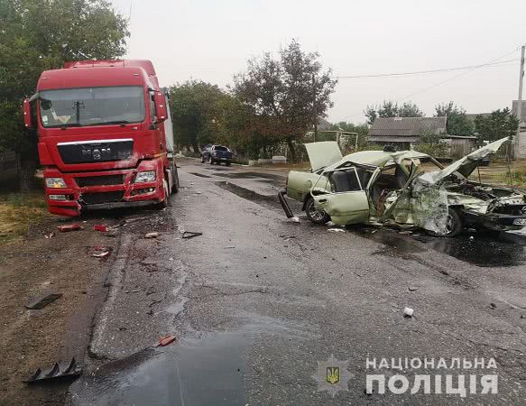 На Николаевщине расследуют причины ДТП, в котором травмировались пять человек, среди которых двое малолетних детей