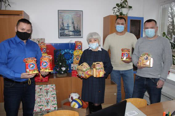 «Николаевгаз» поздравил с Новым годом воспитанников Первомайского центра реабилитации детей