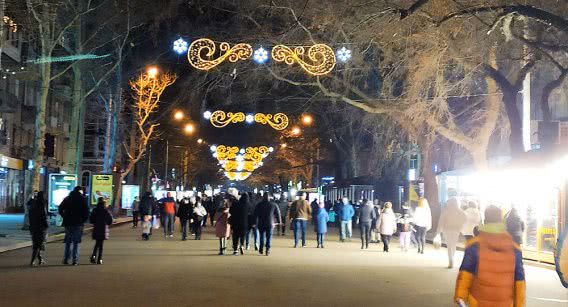 1 января город Николаев в ночных огнях. Фото