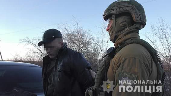 Миколаївські поліцейські викрили наркоторговців
