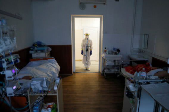 За сутки 13 смертей и 454 новых заболевших: николаевская коронавирусная сводка