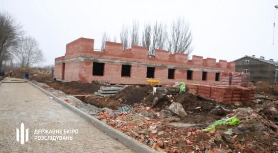 В Николаевском ГБР раскрутили схему воровства миллионов на строительстве казарм