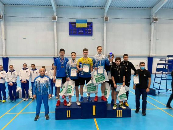 Николаевский бадминтонист Леонтьев выиграл чемпионат Украины U-17 и выполнил норматив мастера спорта