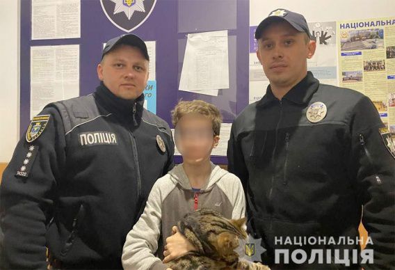 11-летнего мальчика, который выгуливал собаку на Потемкинской и пропал, нашли в другом районе