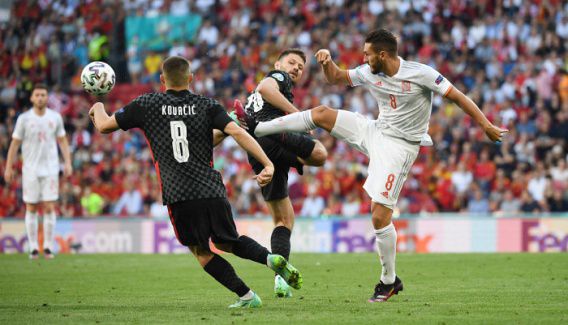 Испания вырывает победу у Хорватии в дополнительное время