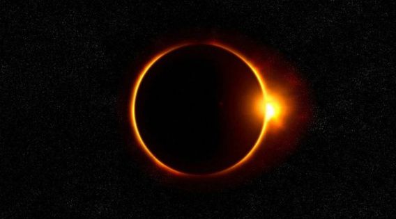 Украинцы увидят необычное Солнечное затмение, которое превратится в "огненное кольцо"