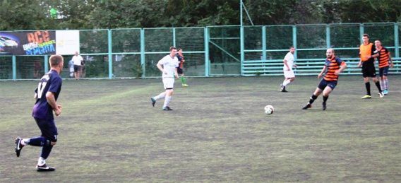 «Виктория» теряет первые очки на чемпионате Николаева по футболу