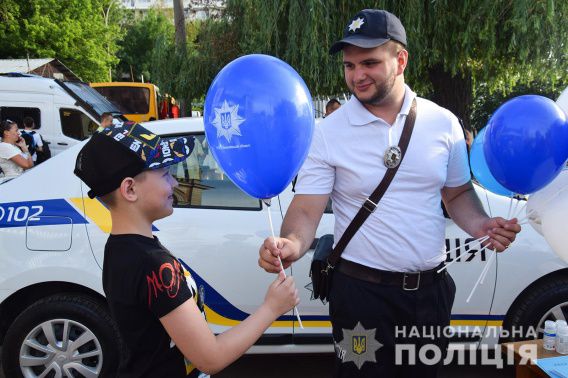 Николаевская полиция день провела в яхт-клубе