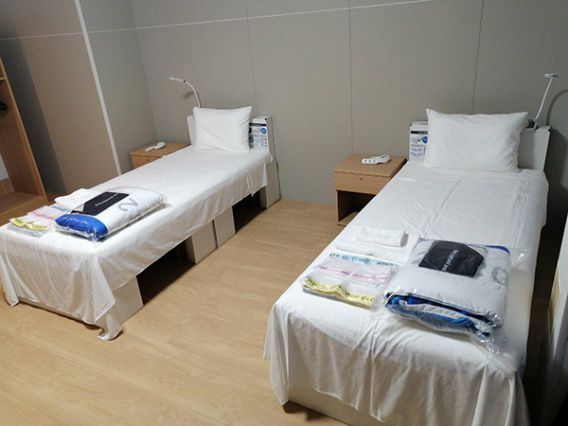 В Олимпийской деревне в Токио установили кровати, на которых нельзя заниматься сексом
