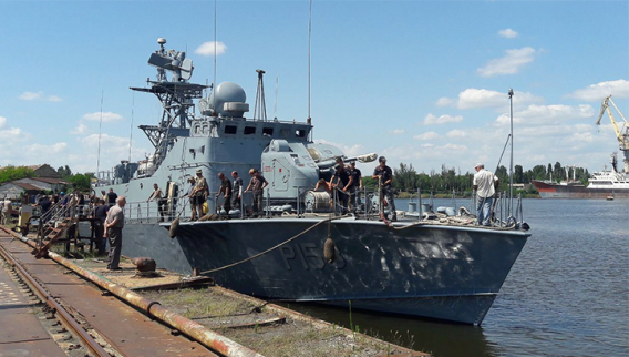 Николаевский судостроительный завод завершает ремонт двух кораблей для ВМС Украины