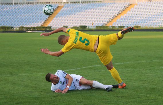 МФК Николаев играл вдесятером и пропустил с пенальти