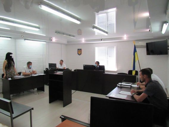 В суде Николаева вынесли меру пресечения «профессорше» за подделку дипломов об образовании
