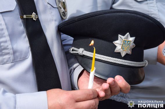 В Николаеве почтили память погибших полицейских