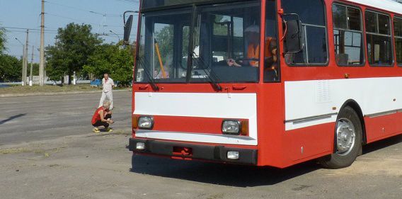 Обещанный на сегодня запуск троллейбусов в Соляные приостановили на несколько часов