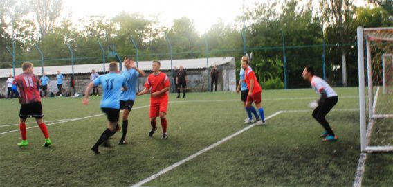 Чемпионат города Николаева по футболу (8х8): все ближе финиш