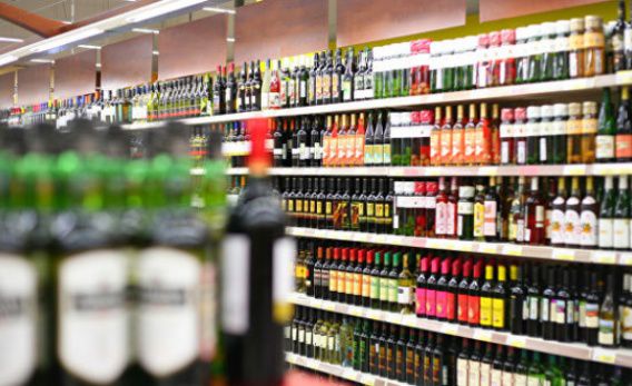 Государство поднимает минимальные розничные цены на алкоголь