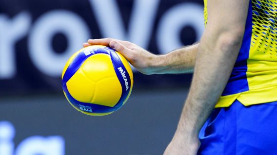 Сборная Украины по волейболу уступила сборной России в плей-офф Евро