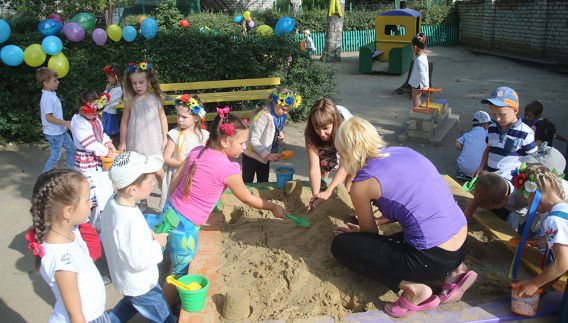 День воспитателя и всех дошкольных работников 2021: на Николаевщине нужно поздравить 9361 человека!