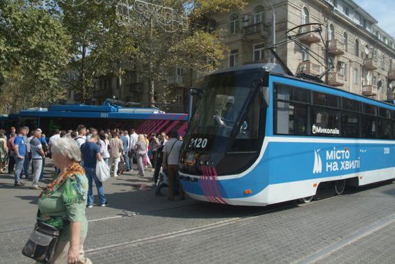 В Николаеве вышел на линию восстановленный трамвай 1986 года выпуска