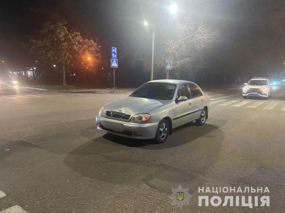 Сегодня в Николаеве на пешеходном переходе автомобиль сбил школьника