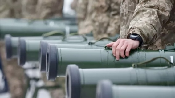 У Зеленского рассказали, будут ли вводить с 1 декабря военное положение в Украине