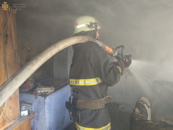 В Николаевской области летняя кухня сгорела из-за неисправной электропроводки