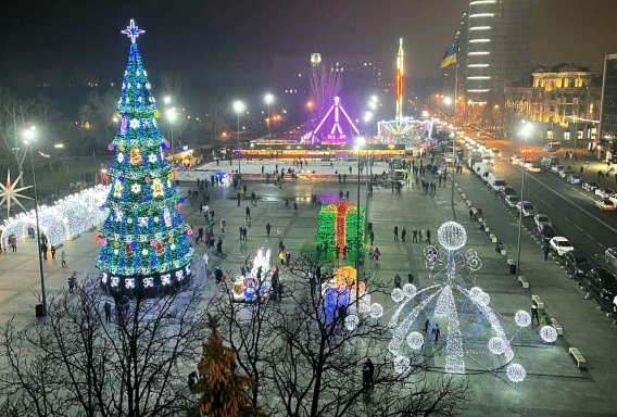 Как будет выглядеть Новогодний городок-2022 на Соборной площади показали в Николаевской мэрии