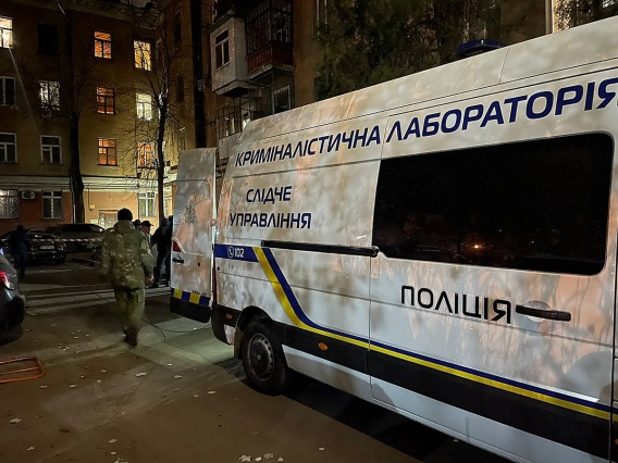 В центре в Николаева выстрелом в голову убит мужчина. Еще один ранен