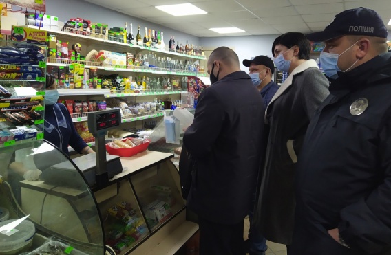 В Николаевском районе идут проверки продовольственных магазинов и общепита