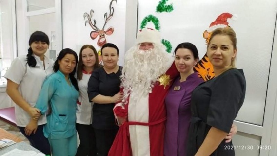 Дед Мороз на Николаевской станции переливания крови оказался почетным донором