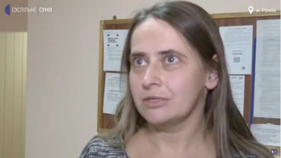 Суд в Украине впервые отменил приказ об отстранении от работы непривитой учительницы