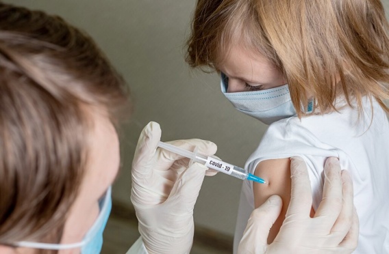 В Николаеве для детей открыли три постоянных пункта вакцинации от ковида