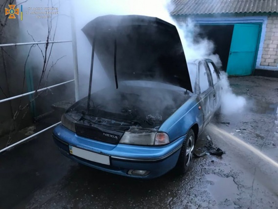 В Николаевской области электросварщик из водителя оказался никудышным - сжег свой автомобиль