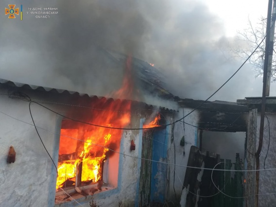 В Николаевской области в сгоревшем здании нашли труп